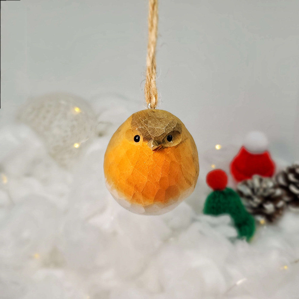 European robin (Erithacus rubecula) Bird Carved and Painted Wooden Ornaments - Unique Christmas Decor