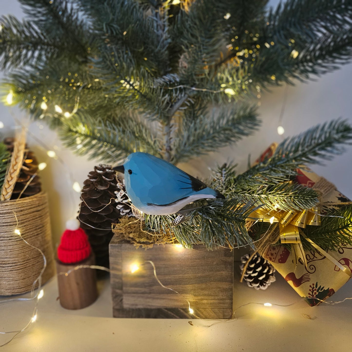 Mountain Bluebird Clip-on Bird Ornament