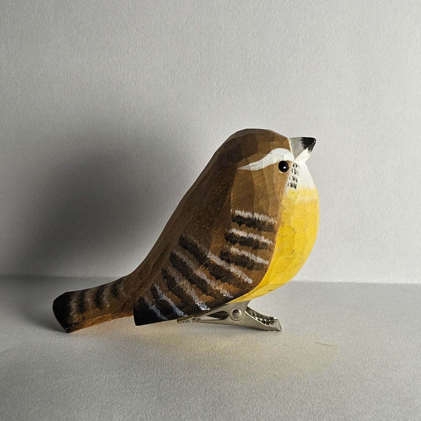 Carolina Wren Clip-on Bird Ornament - Close-up